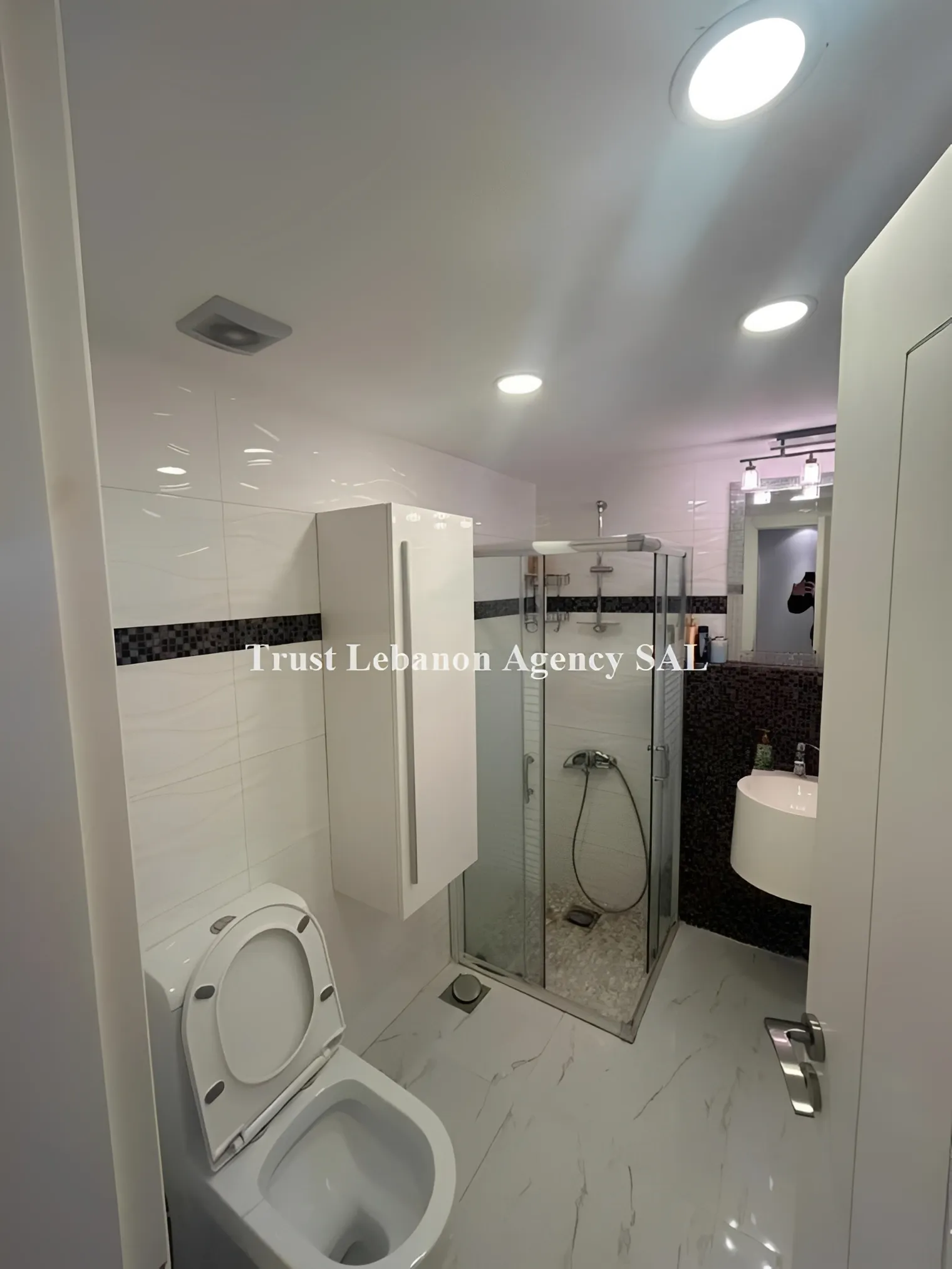 Chalet for Sale in Keserwan Jounieh Lebanon - 3 bed, 2 bath