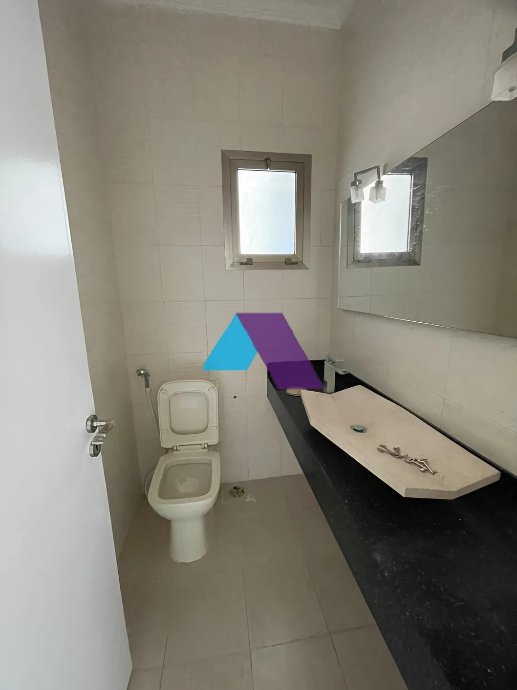 Apartment for Sale in Dawhet Aramoun - 3 bed, 3 bath