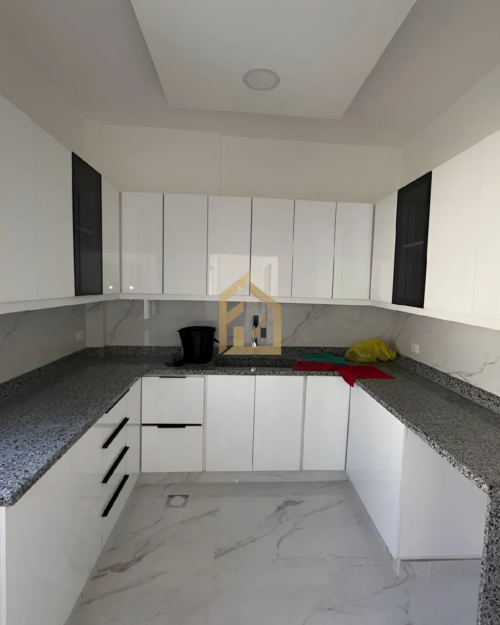 Apartment for sale in Mar Elias, Beirut - 3 bed, 2 bath