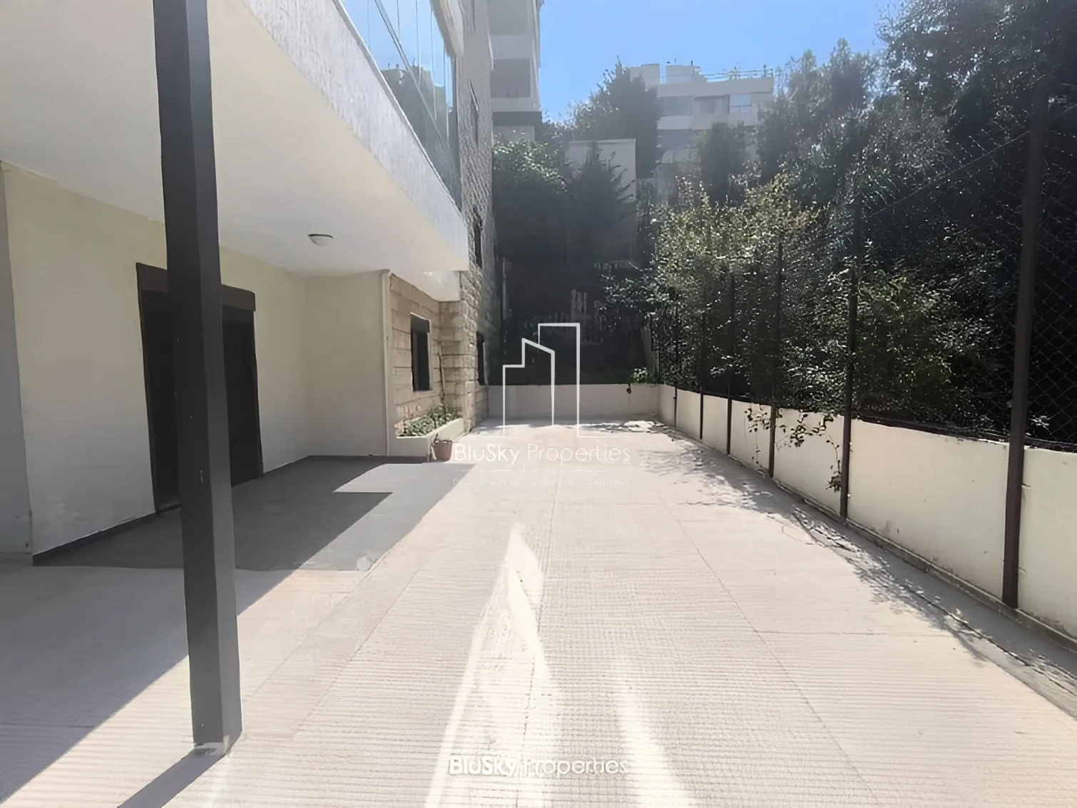 Building for Sale in Awkar