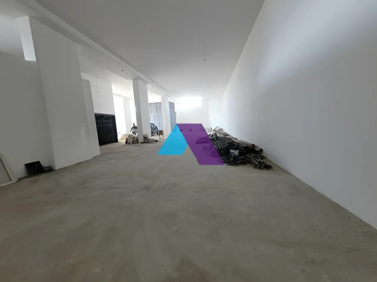 Building for rent in Roumieh