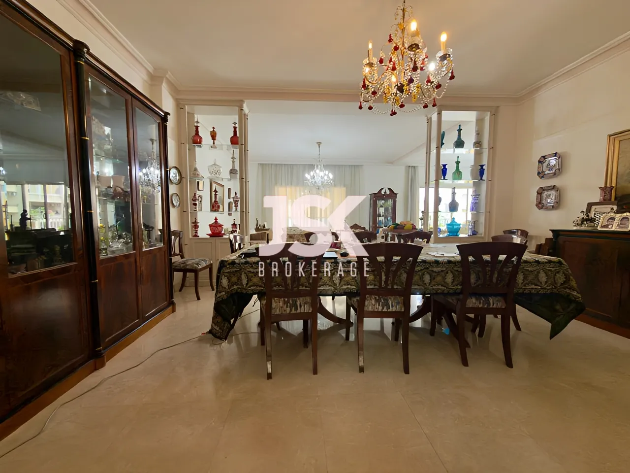Apartment for Sale in Sioufi