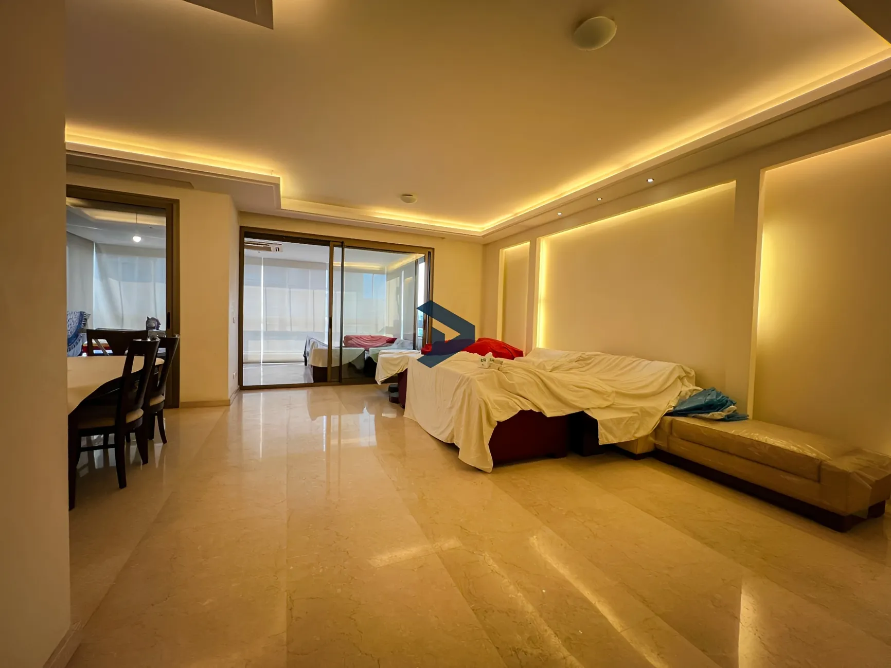 Apartment for sale in Achrafieh, Beirut, Lebanon - 3 bed, 4 bath