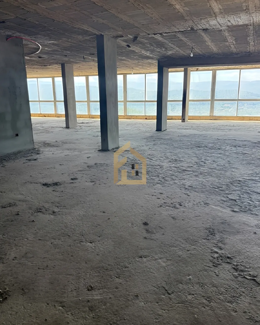 Showroom for rent in Broummana, Lebanon