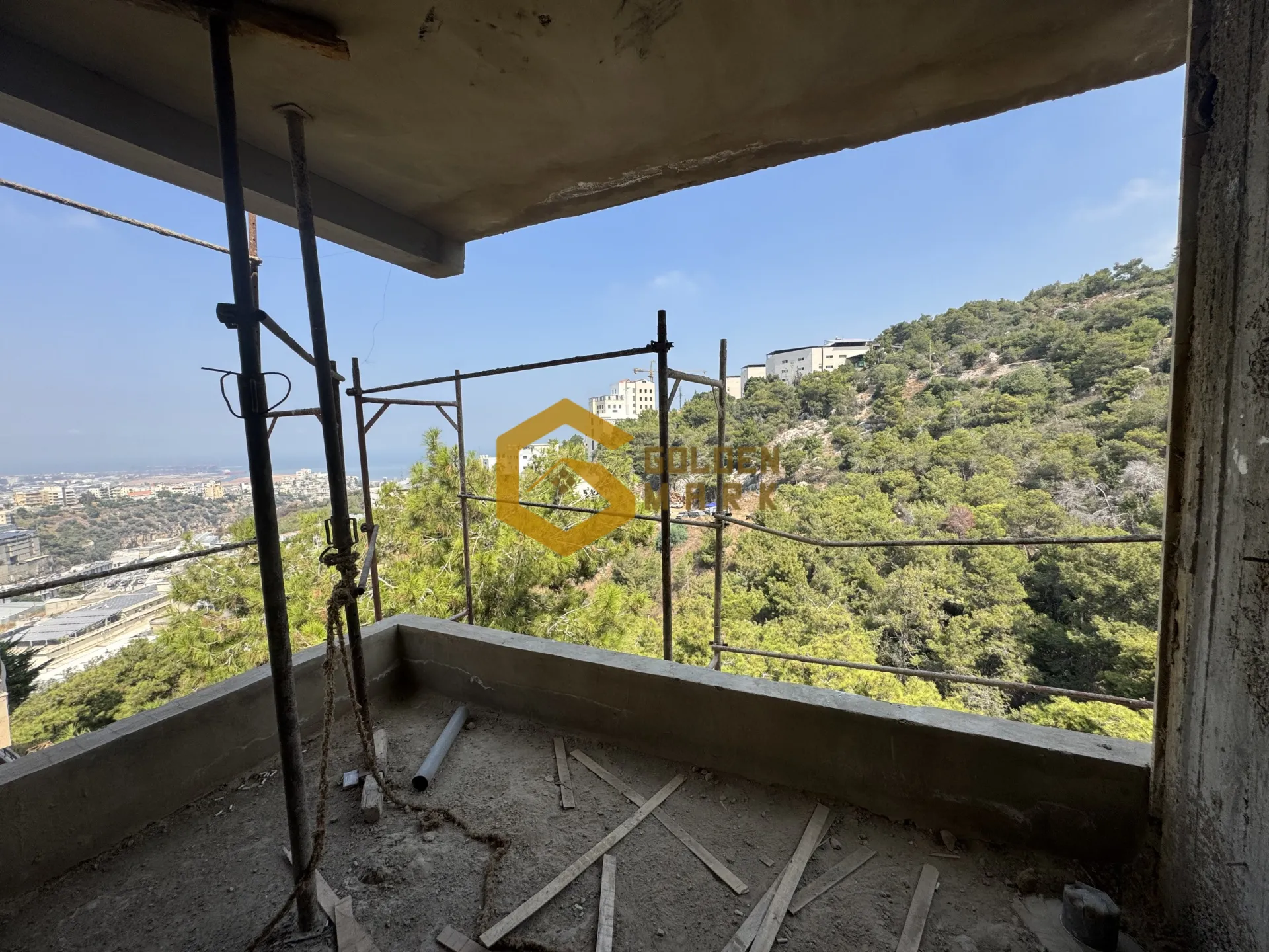 Apartment for Sale in Tilal Ain Saadeh, Metn