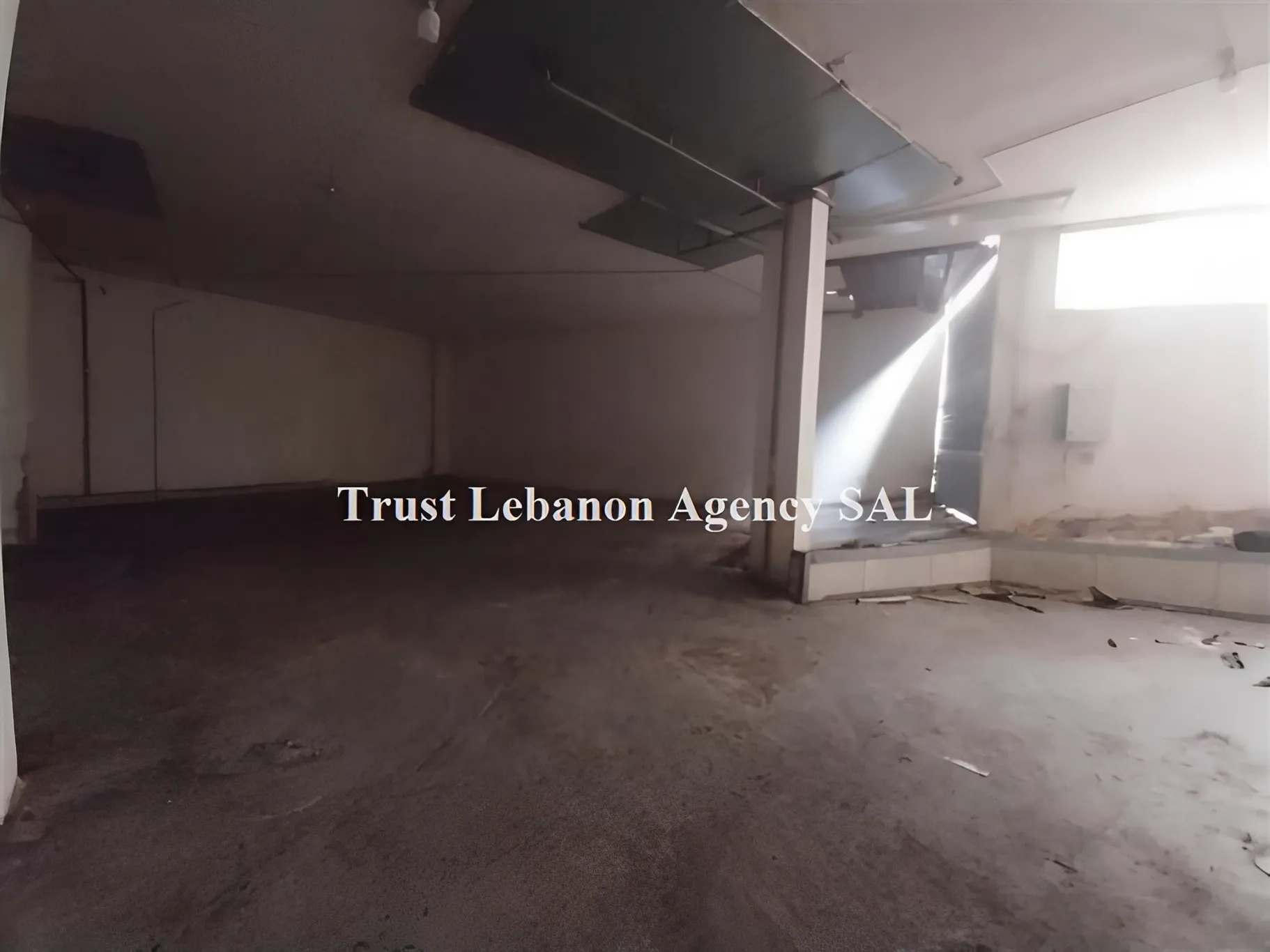 Commercial Property For Sale in Metn, Dekweneh