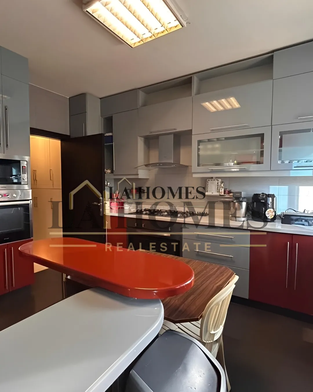 Apartment for sale in Louaizeh, lebanon - 3 bed, 4.0 bath