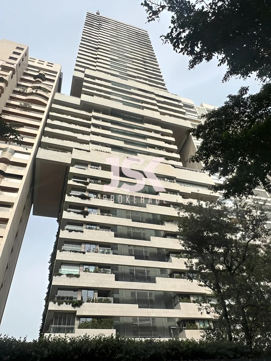 Apartment for Sale in Caree d'or, Achrafieh, Beirut, Lebanon - 3 bed, 4 bath
