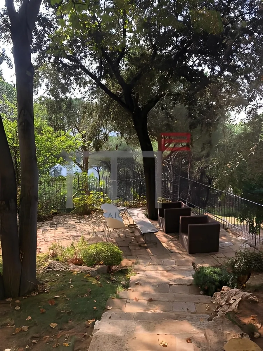 Villa for Sale in Beit Meri