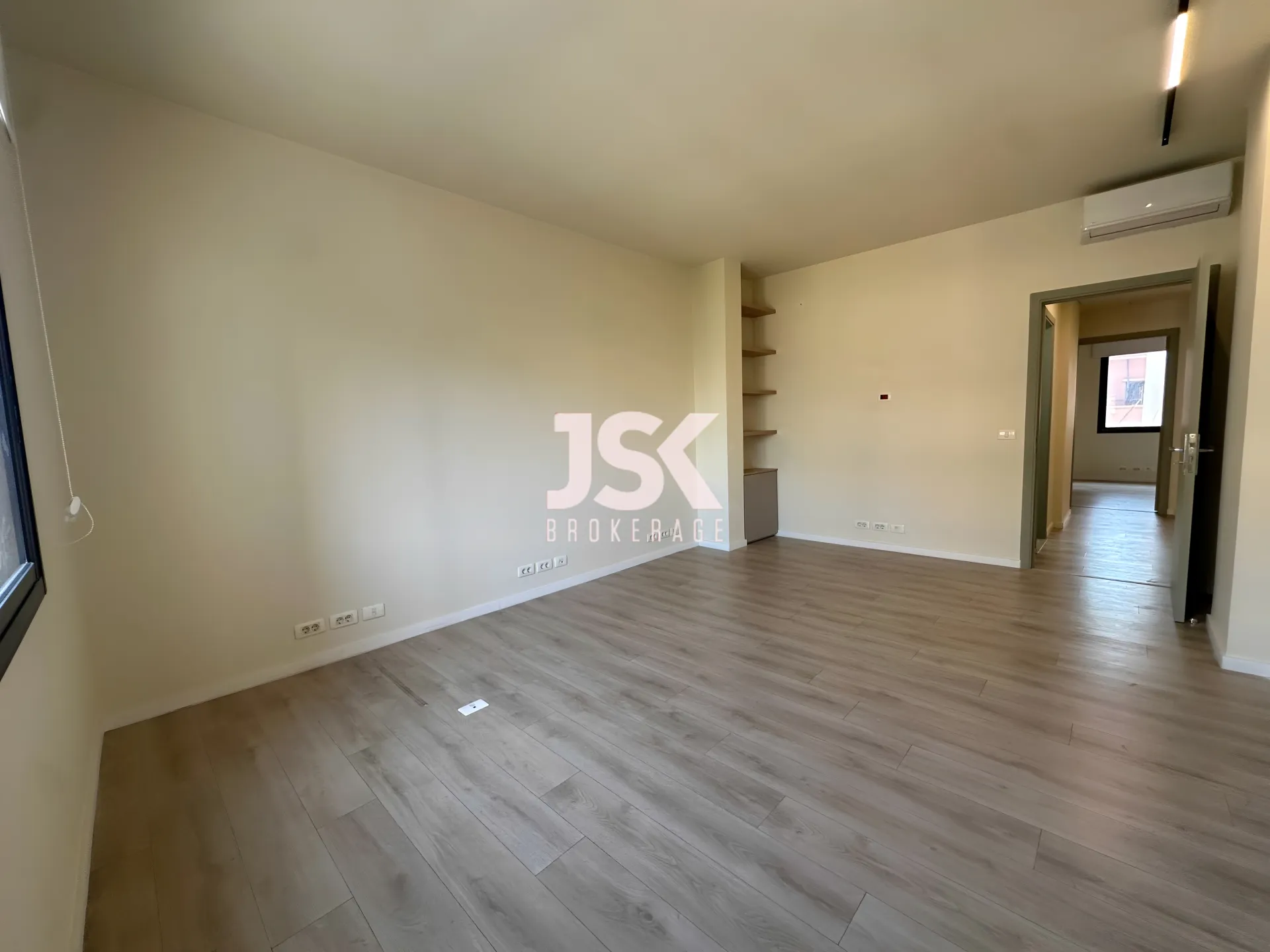 Office for Rent in Saifi Village
