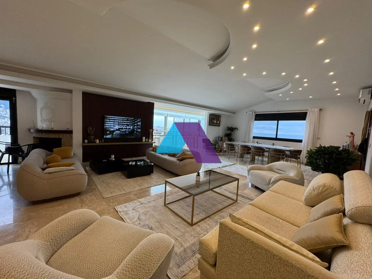 Apartment for Sale in Adma w Dafnah - 3 bed, 4 bath