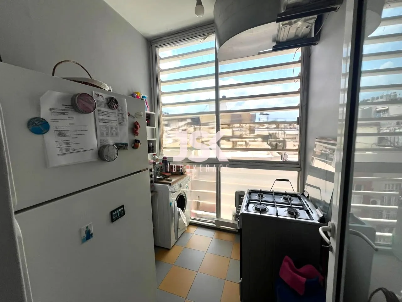 Apartment for Sale in Forn El Chebbak