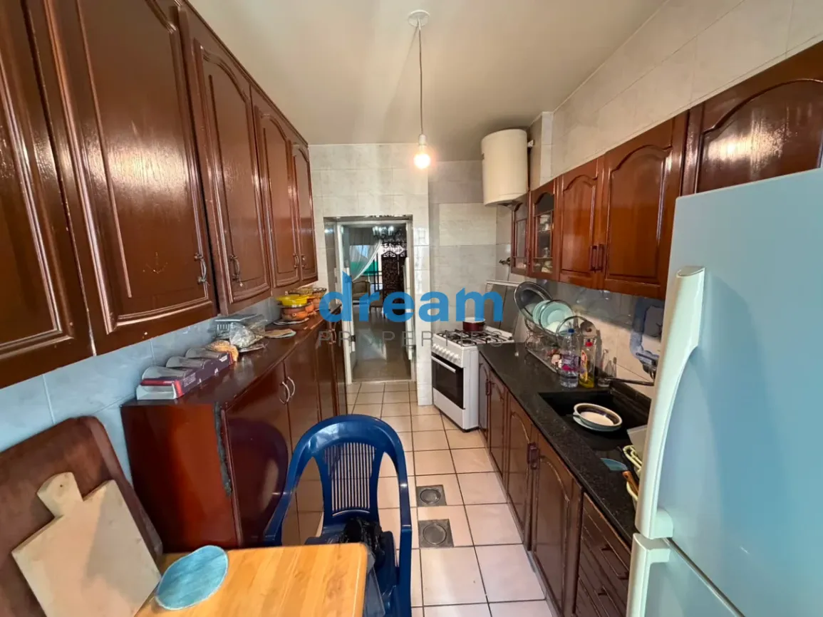 Apartment for sale in Ras Al Naba'a, Beirut, Lebanon - 3 bed, 2 bath