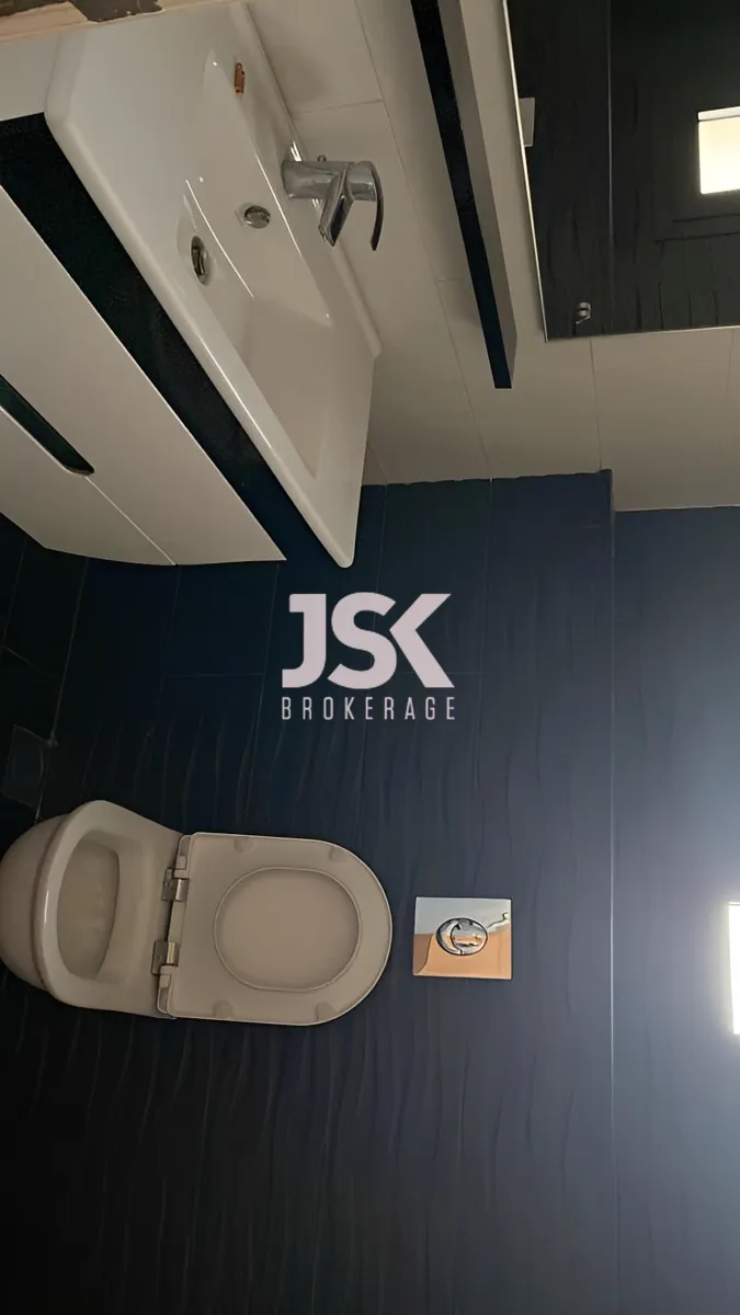 Office for rent in Saifi