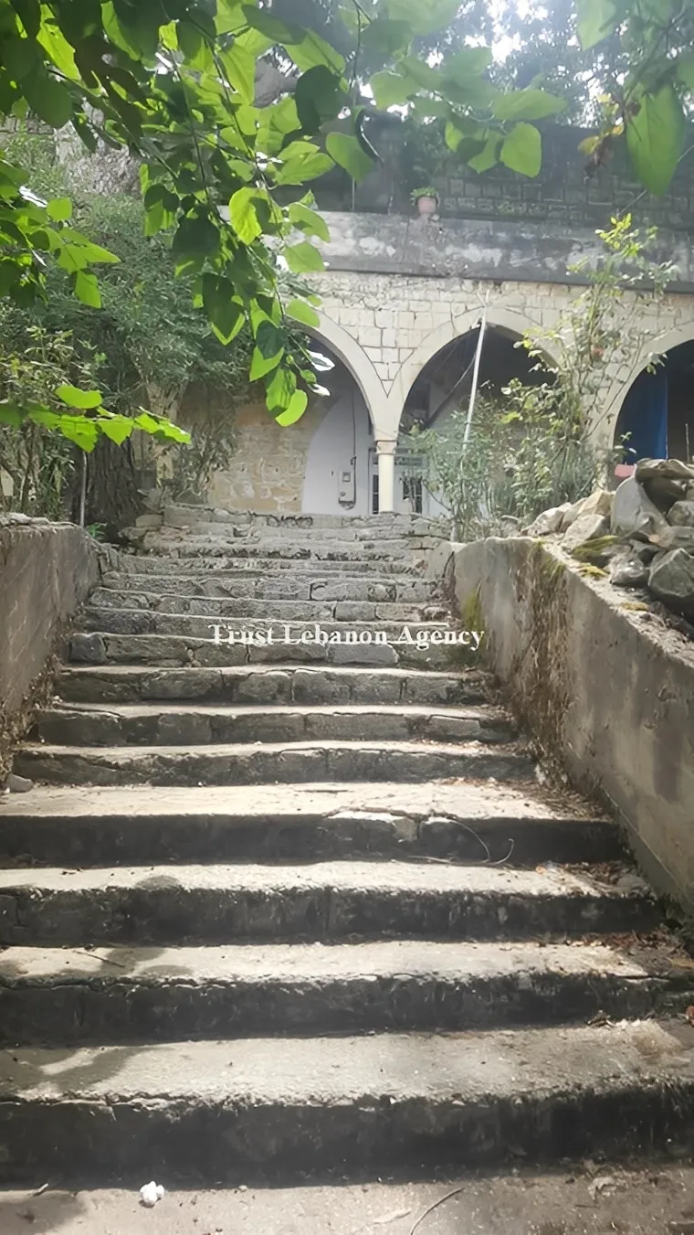 Land for Sale in Alay, Souk Al Ghareb Lebanon