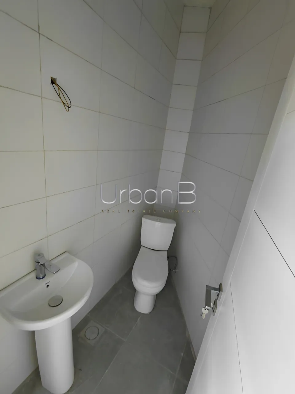 Office for rent in Baouchriyeh