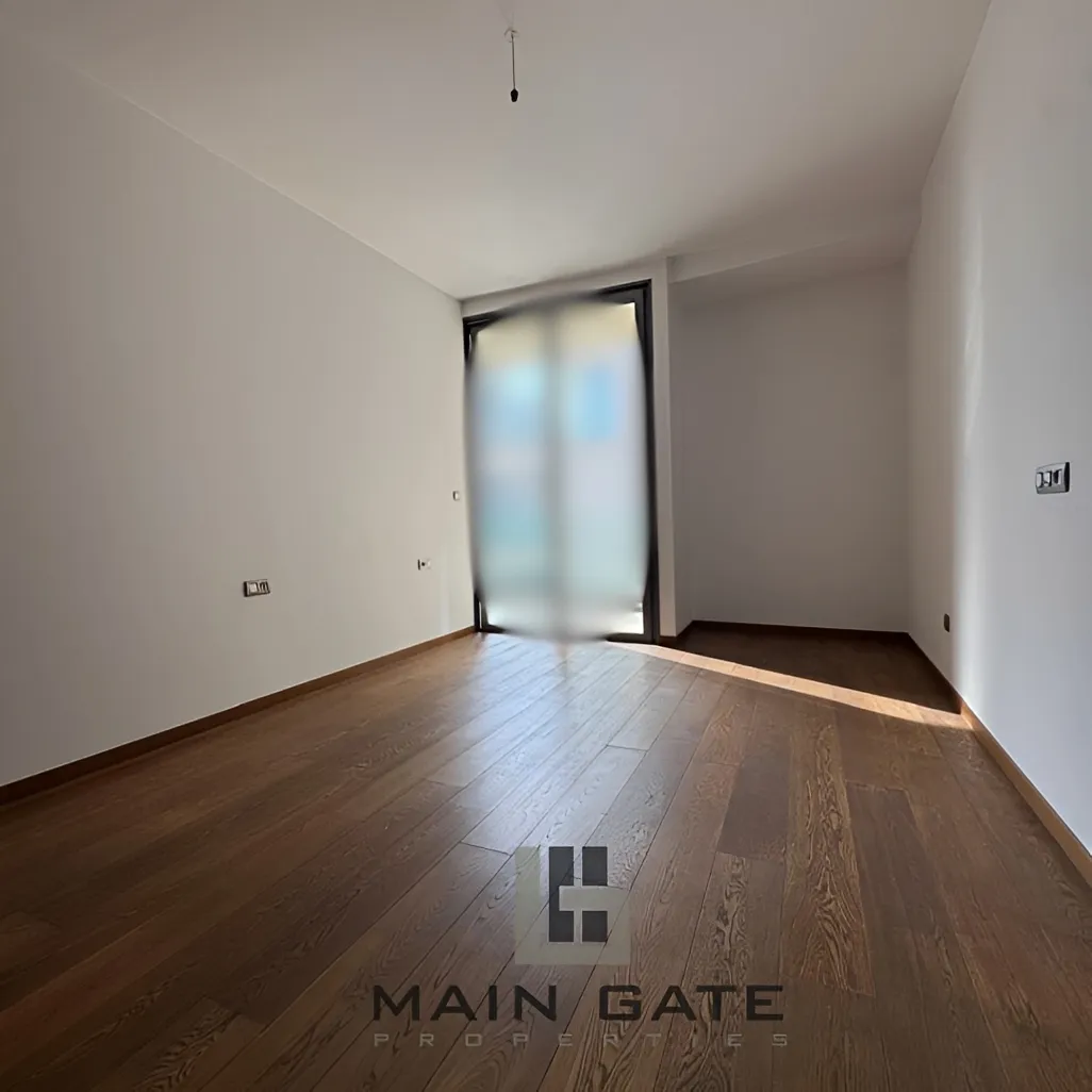 Apartment for Sale in Minet El Hosn, Bayrut, Lebanon - 3 bed, 4 bath