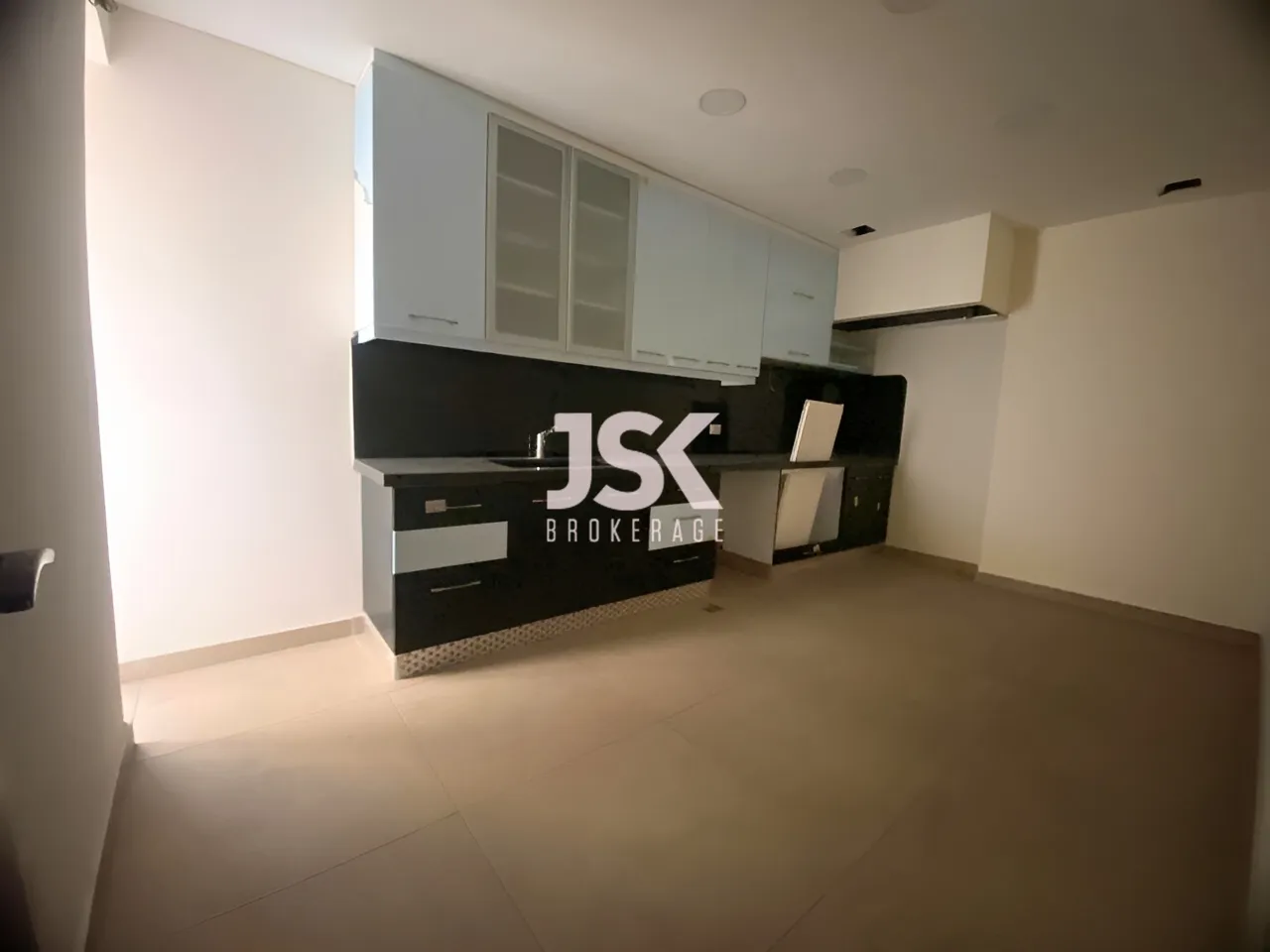 Apartment for Sale in Ras Beirut - 2 bed, 3 bath