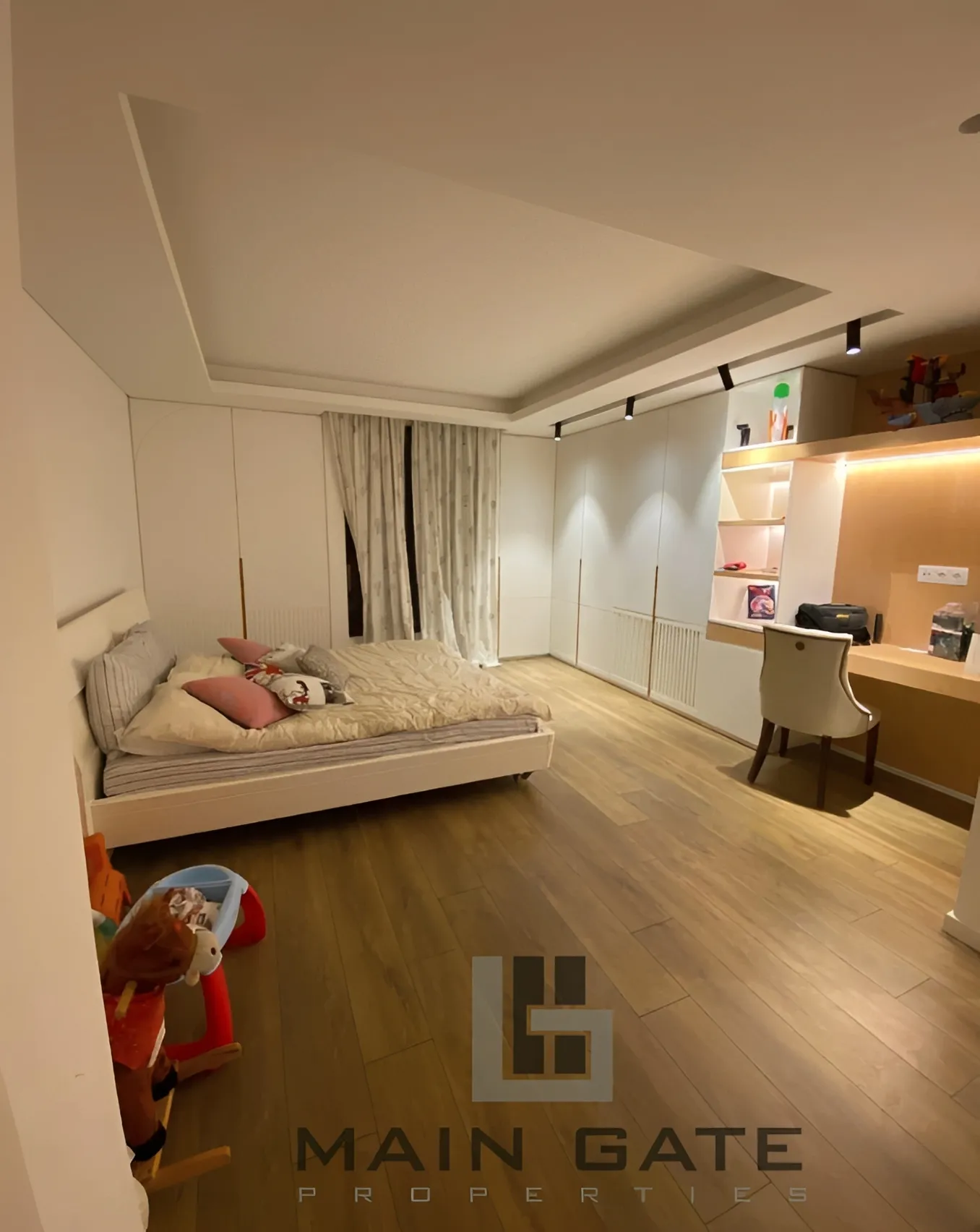 Duplex for Sale in Dekwaneh, Lebanon - 2 bed, 4 bath