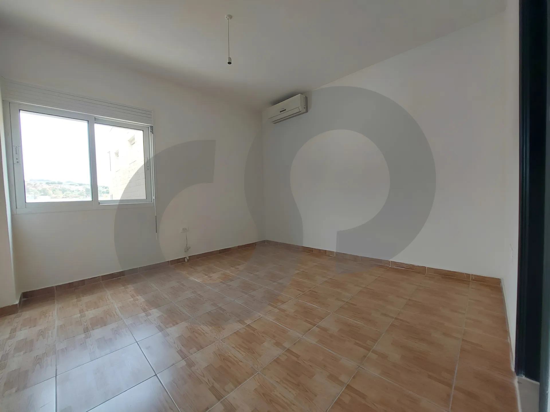 Building for Sale in Hosrayel