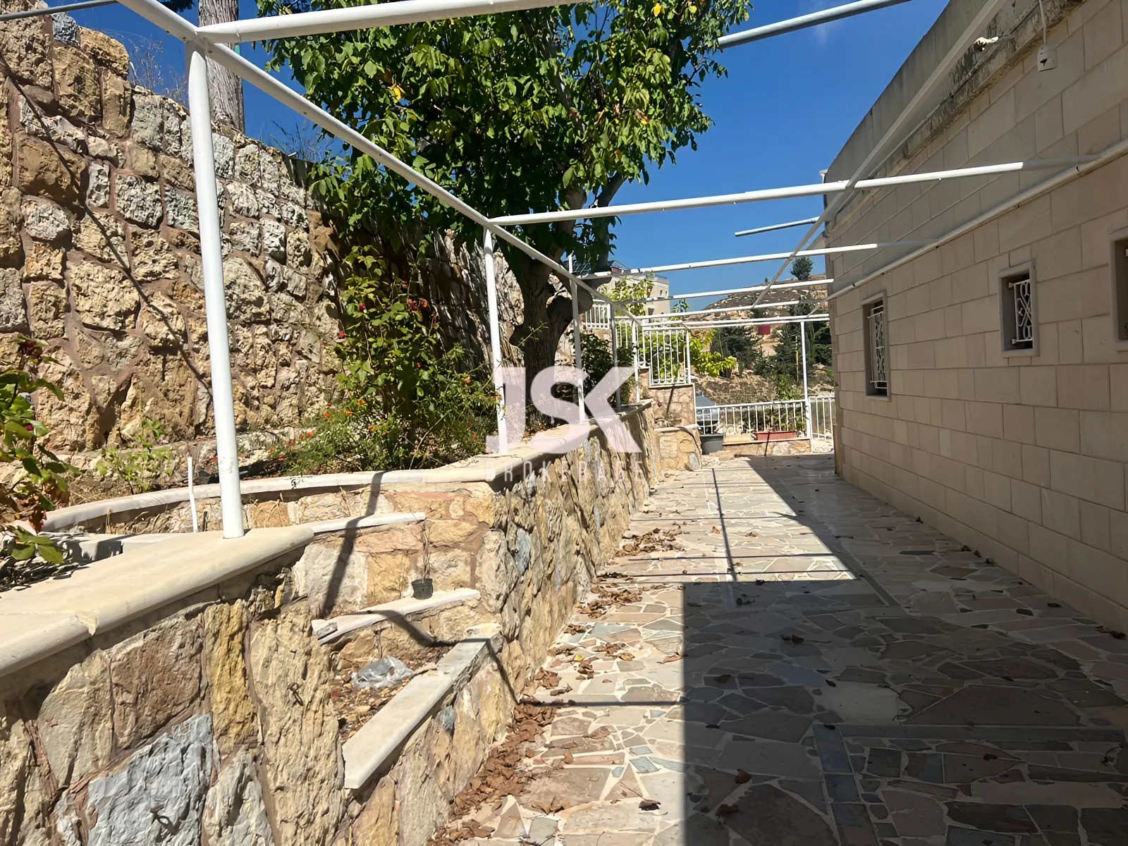 Building for Sale in Bhamdoun