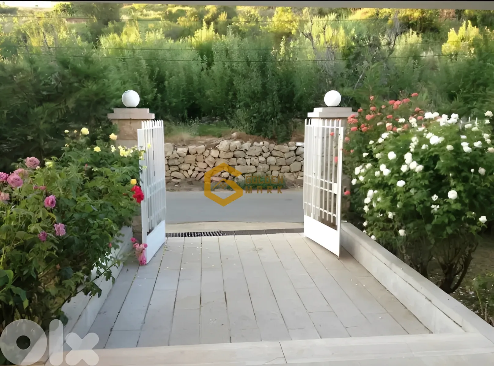 Villa for Sale in Kfardebian