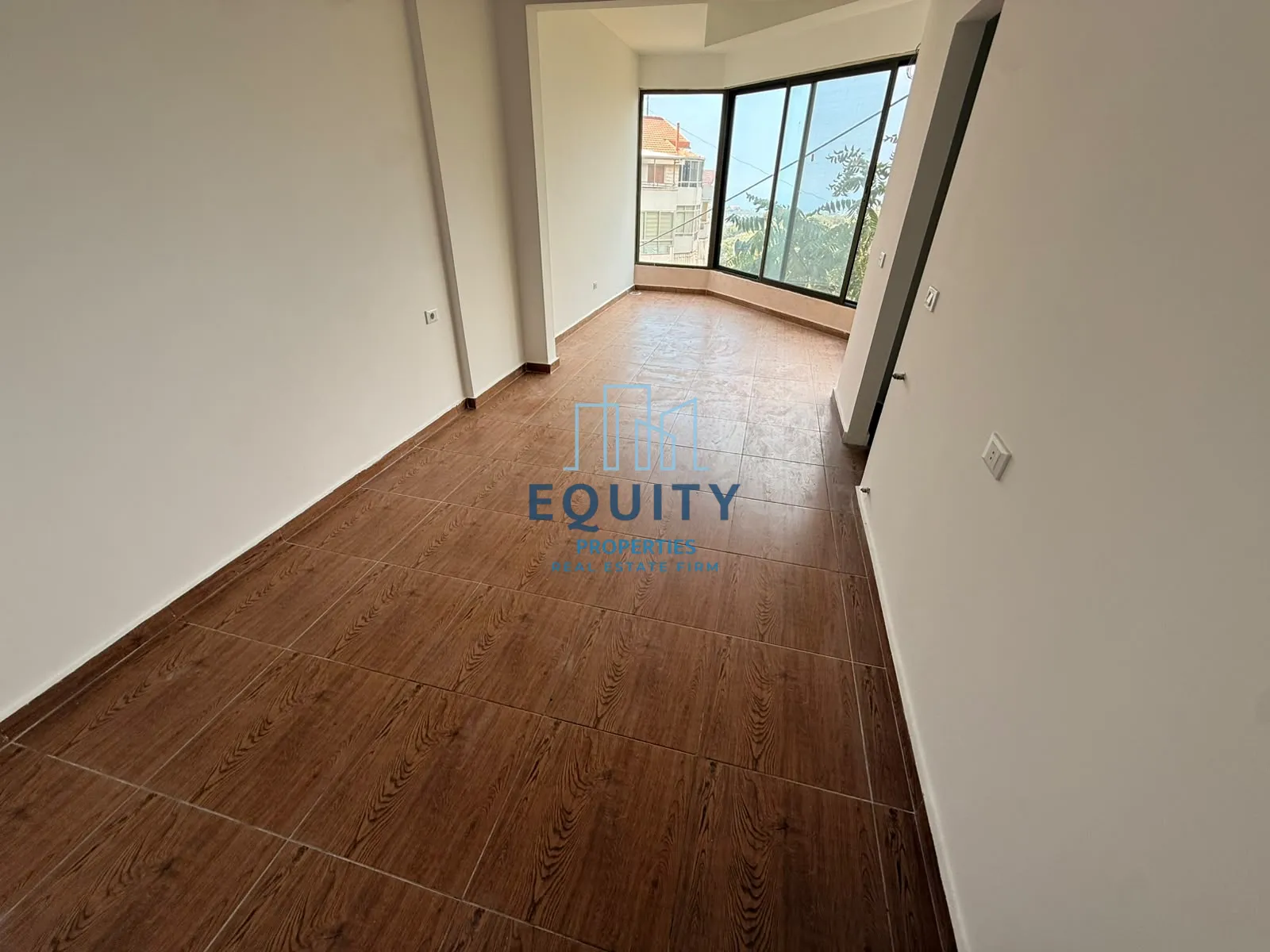 Apartment for sale in Qornet El Hamra