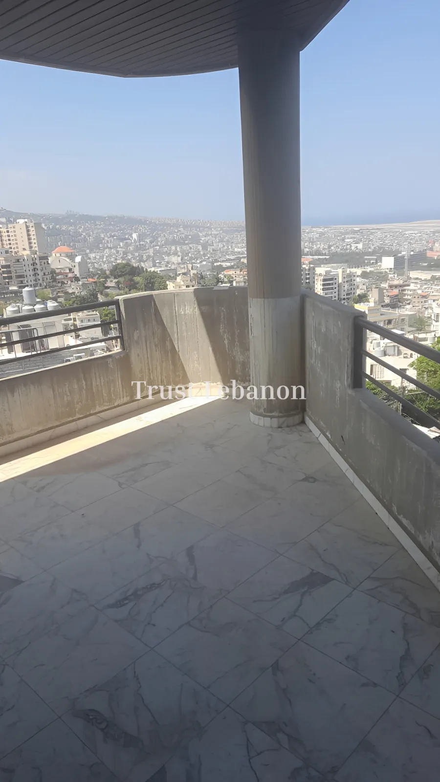 Apartment for rent in Ain El Remmaneh, Lebanon