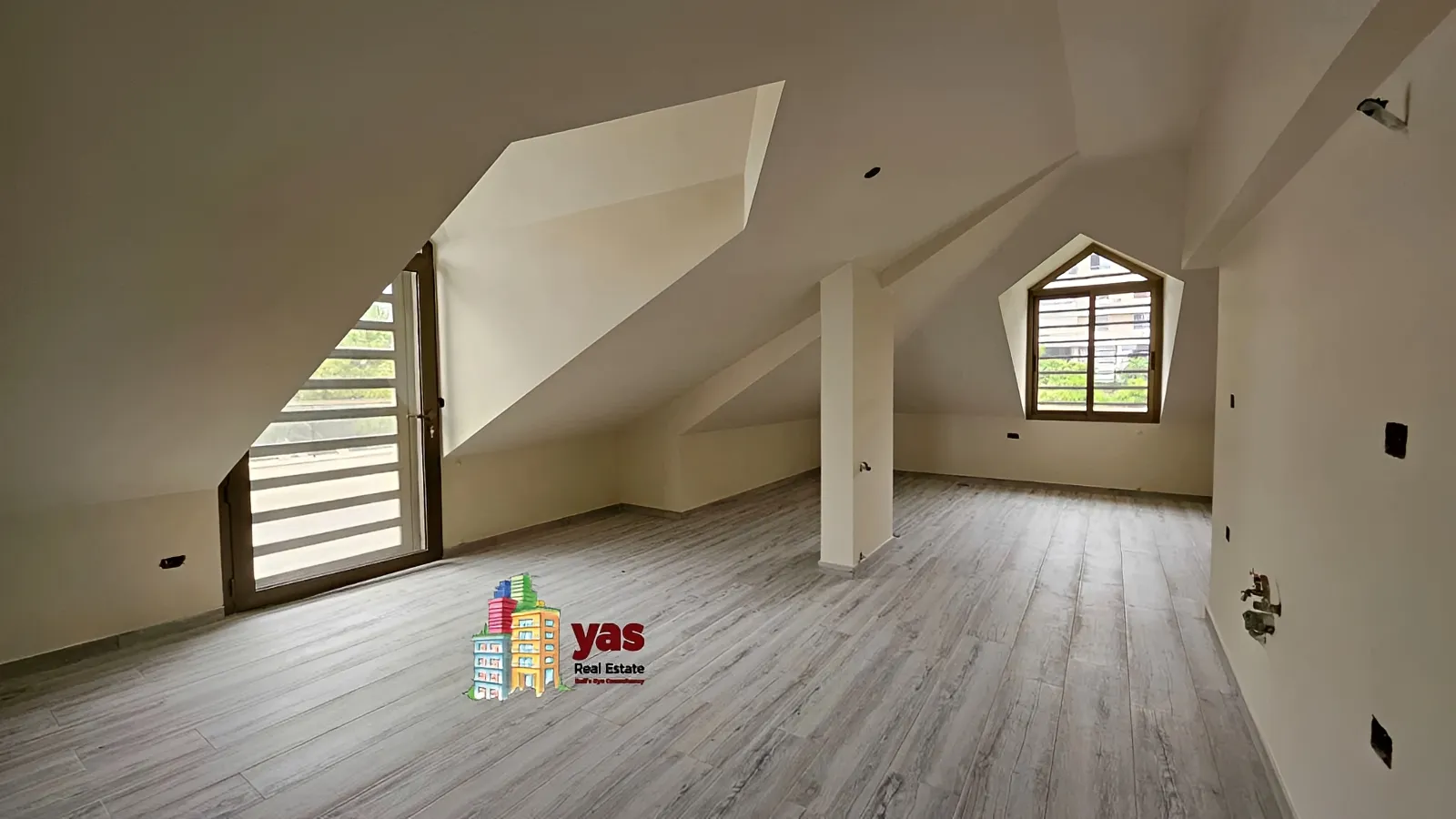 Apartment for Sale in Ajaltoun - 3 bed, 3 bath