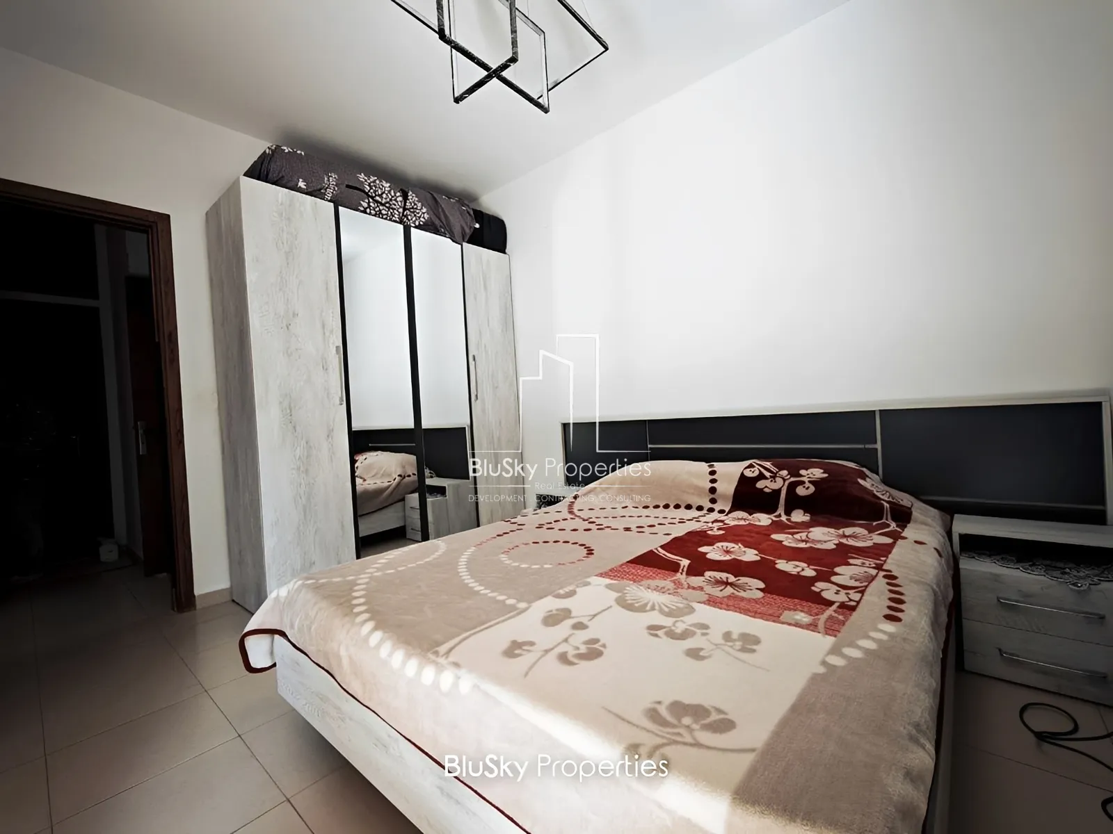 Apartment for Sale in Jouret El Ballout