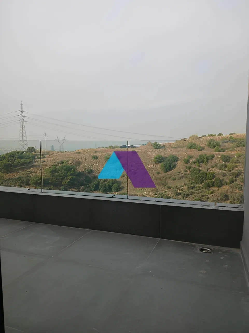 Apartment for Sale in Mansourieh - 4 bed, 2 bath