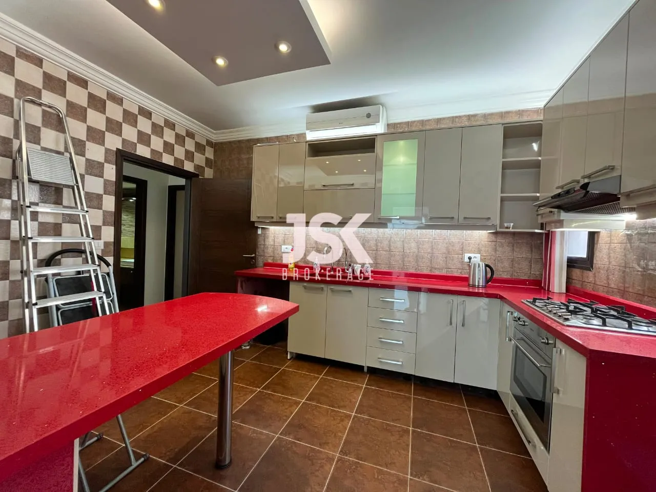 Apartment for Rent in Habboub
