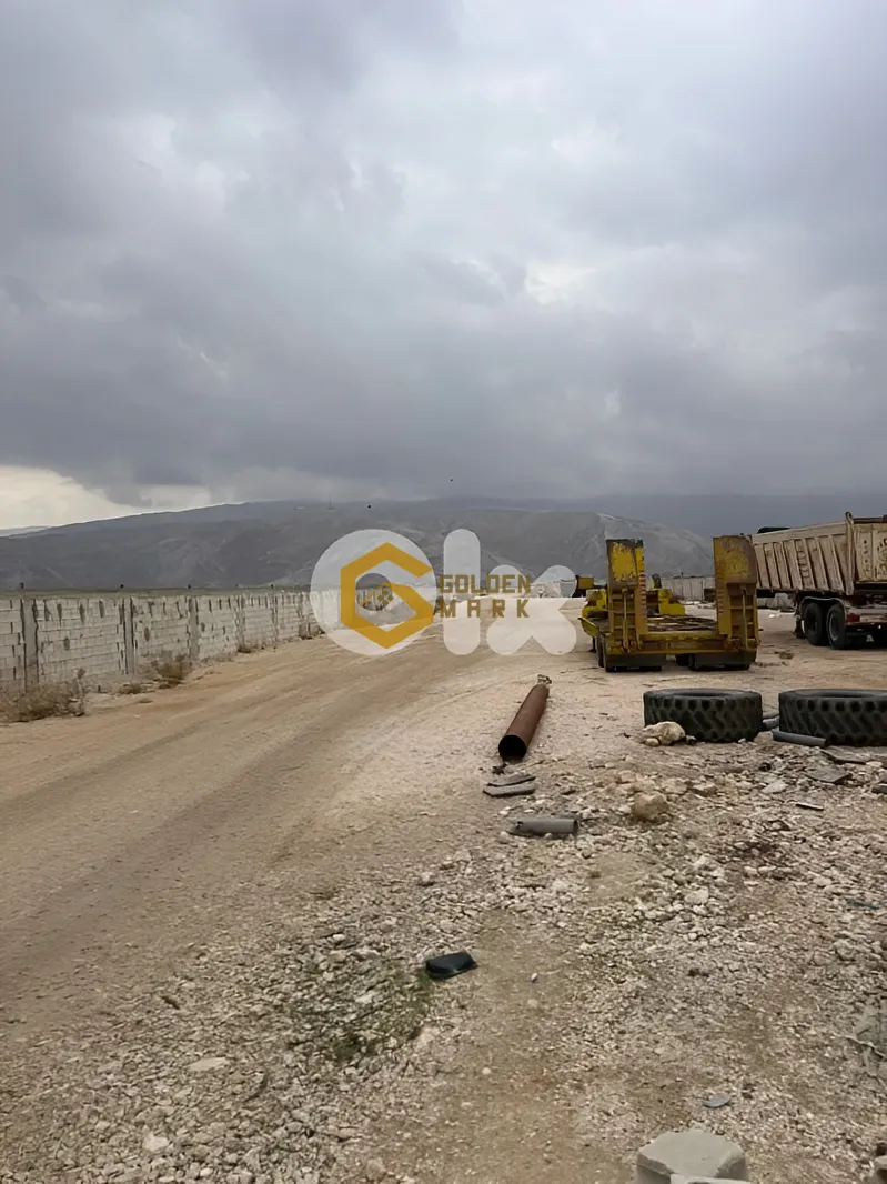 Land for Sale in Riyaq