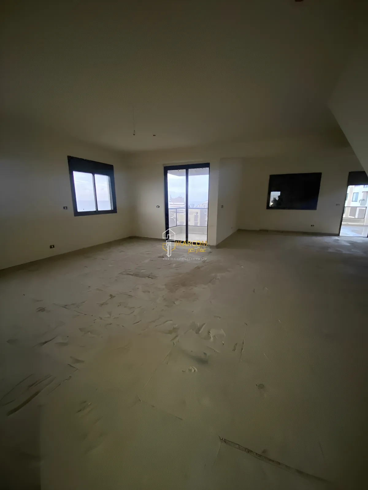 Duplex for Sale in Dbaye