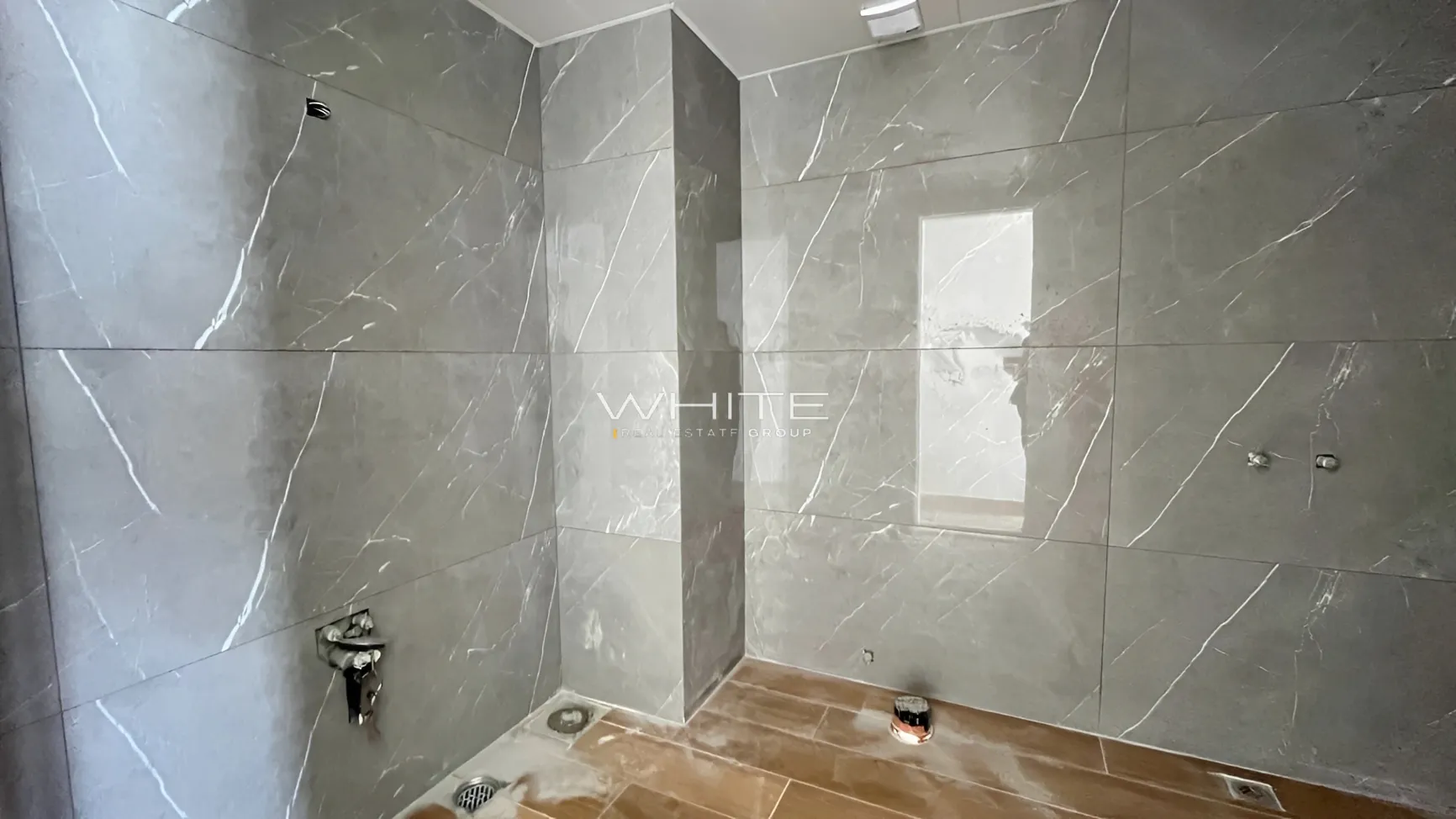 Duplex for sale in Mazraat Yachoua, Lebanon - 3 bed, 3 bath