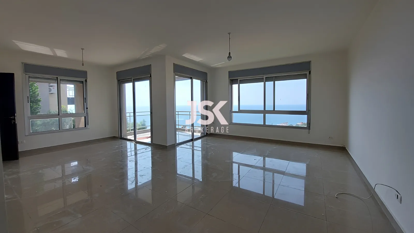 Apartment for Sale in Halat - 3 bed, 4 bath
