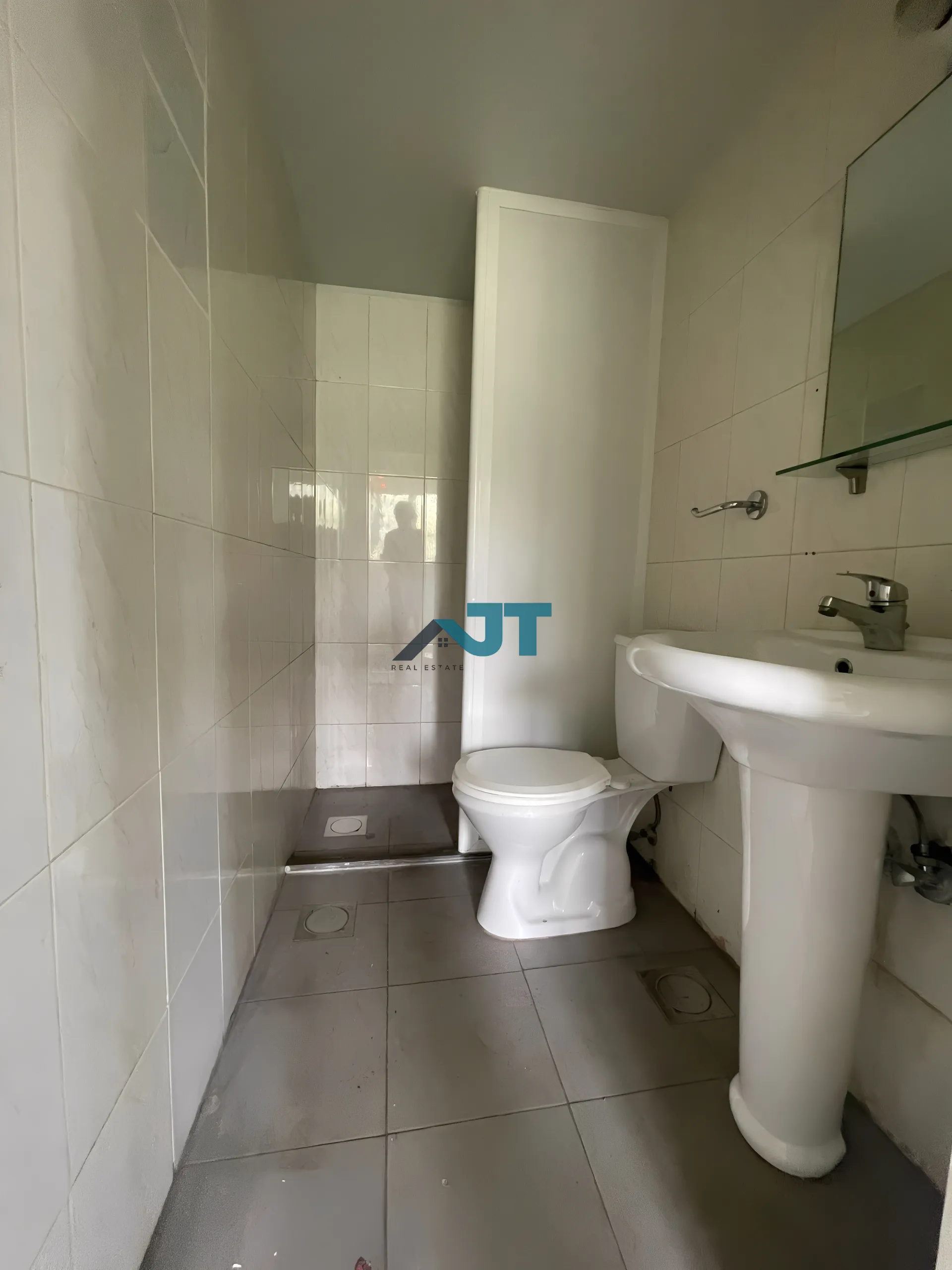Apartment for Sale in Naqqache - 3 bed, 4 bath