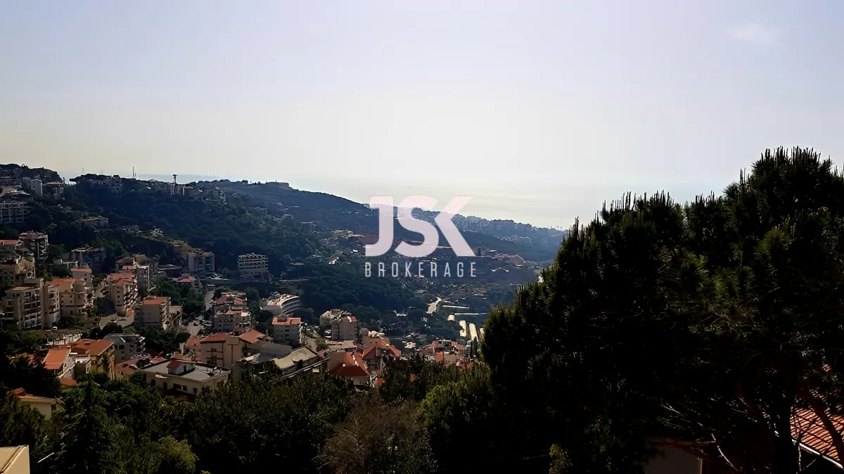 Apartment for Sale in Ain El Rihane, Lebanon - 3 bed, 3 bath