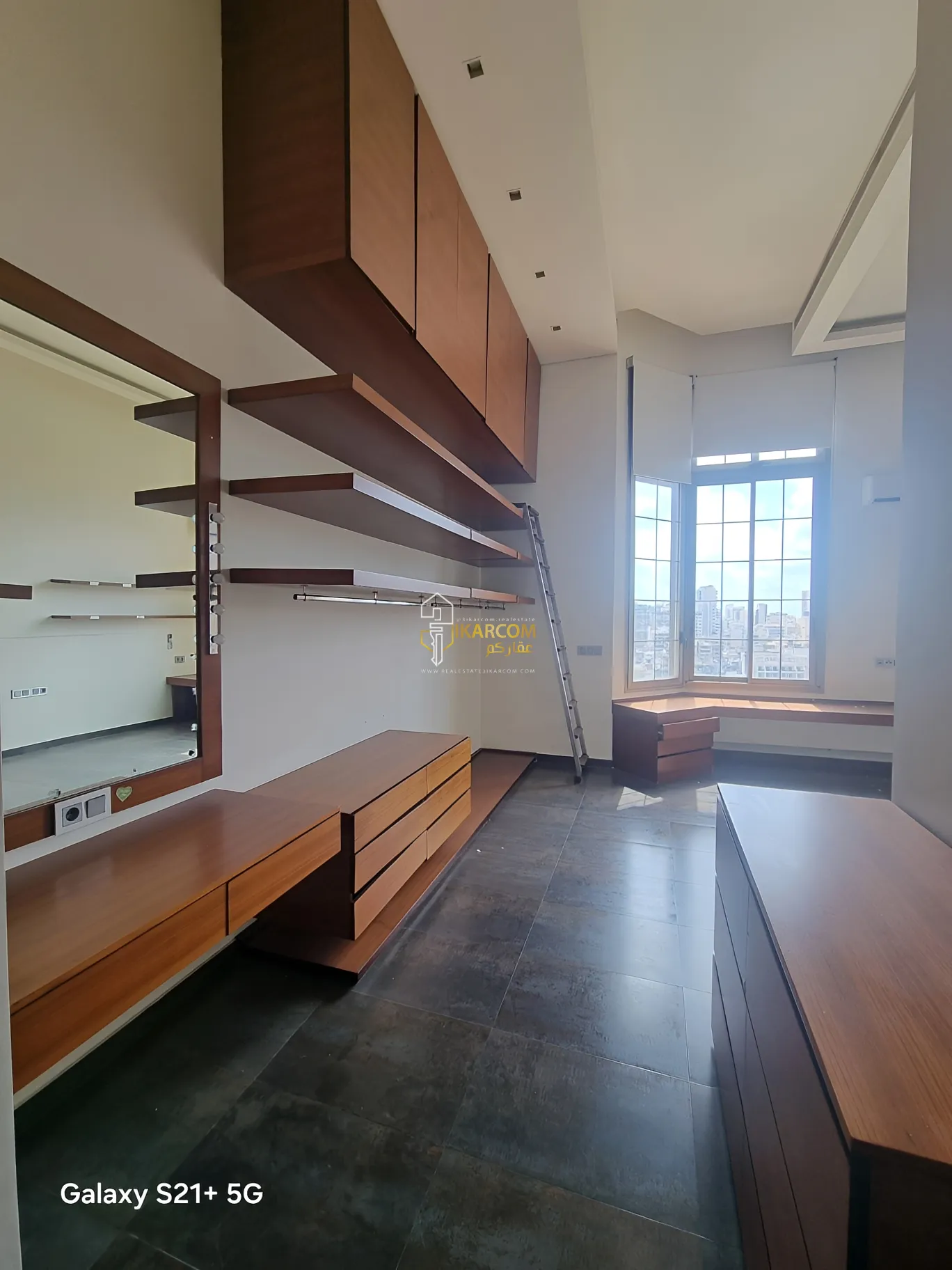 Apartment for sale in Jeanne Darc, Bayrut, Lebanon
