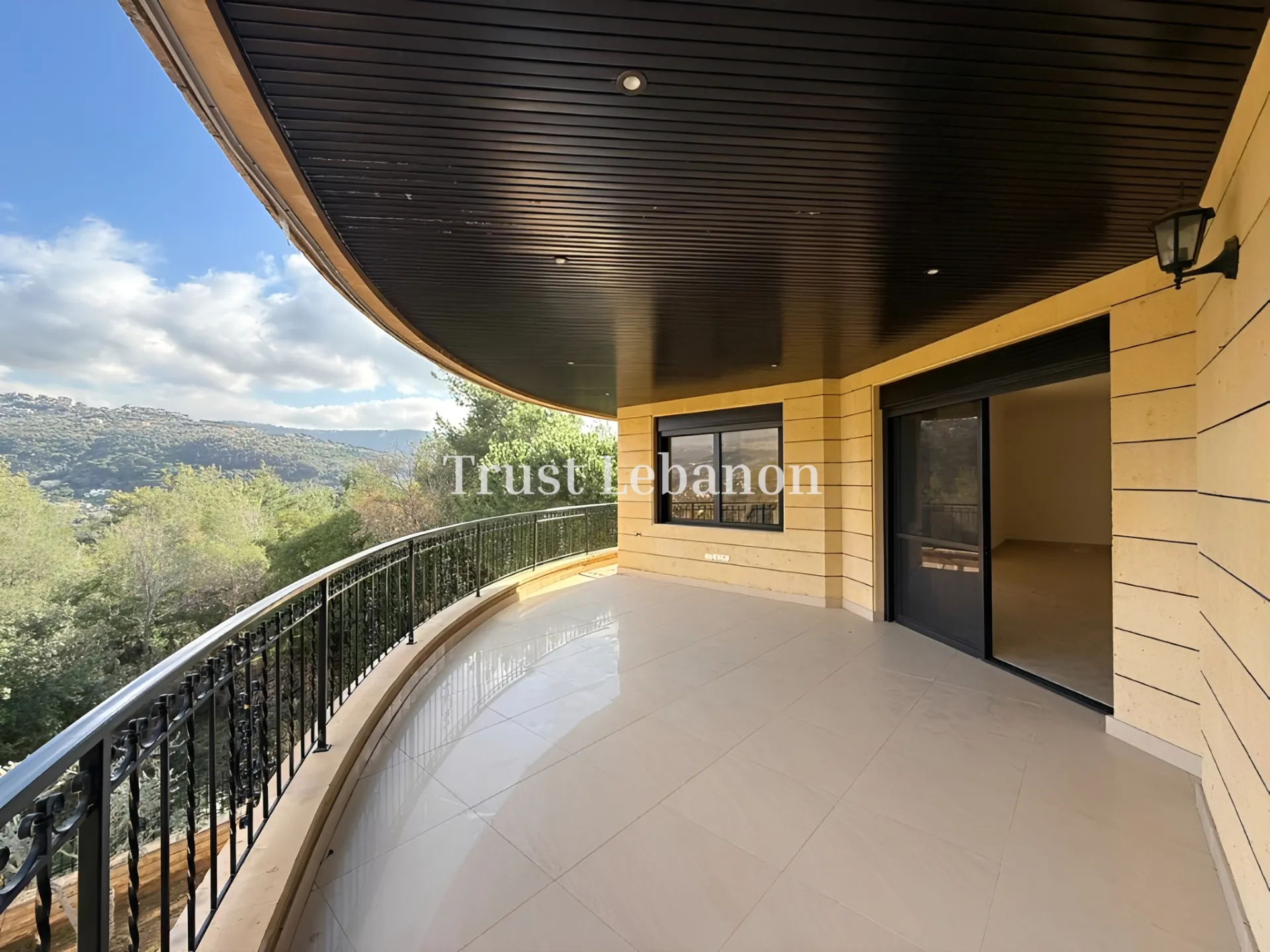 Apartment for rent in Baabdat, Lebanon