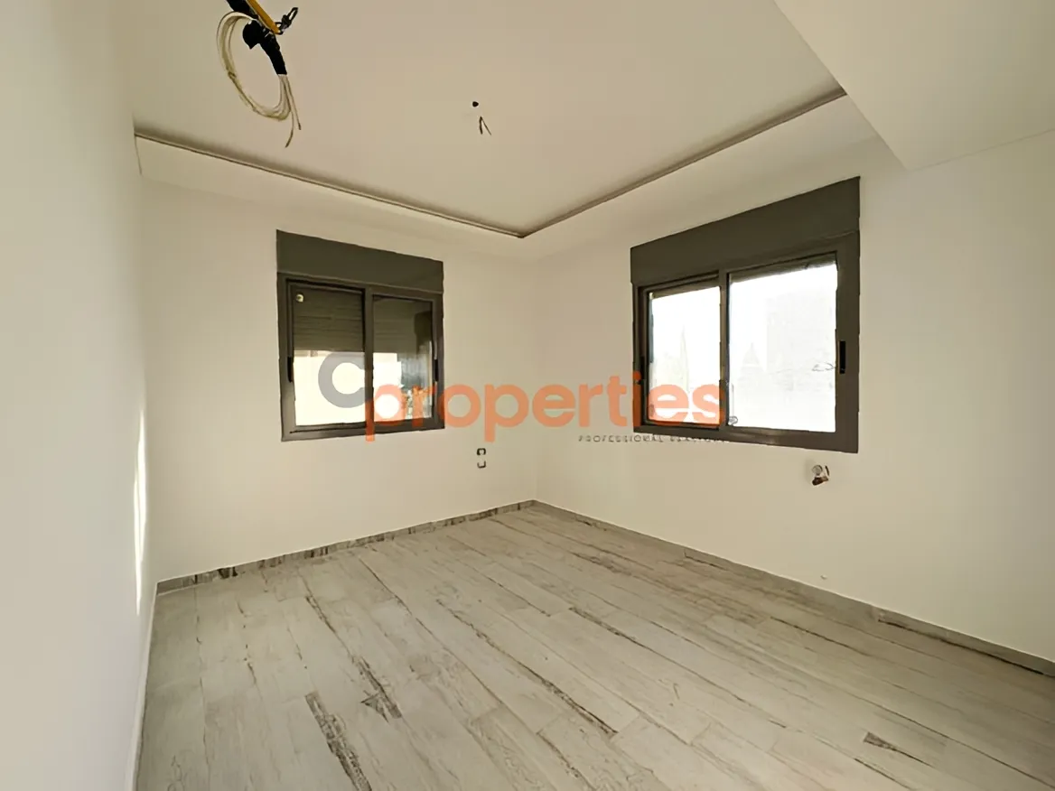 Apartment for Rent in Louaizeh