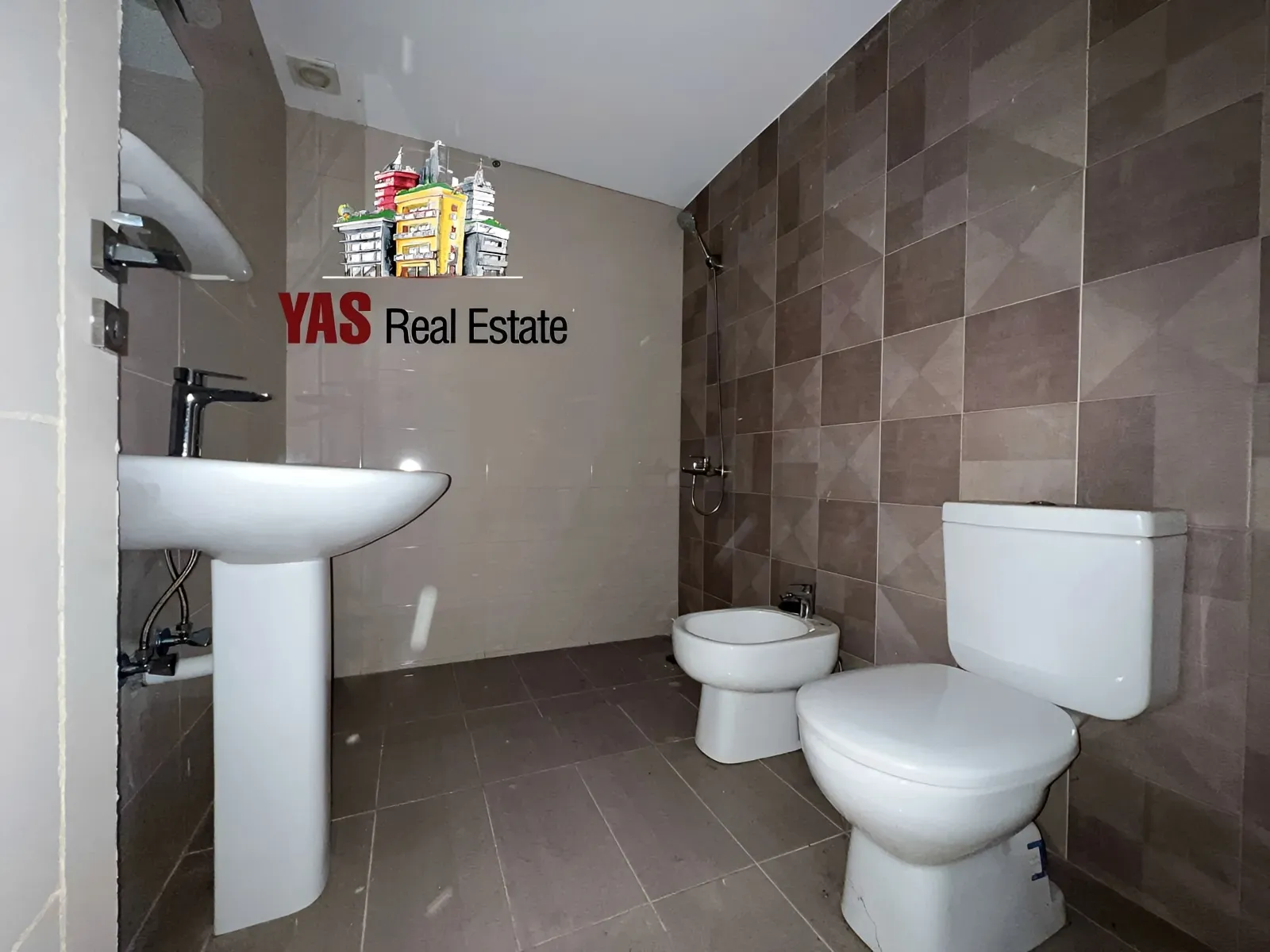 Apartment for Sale in Kaslik - 3 bed, 4 bath