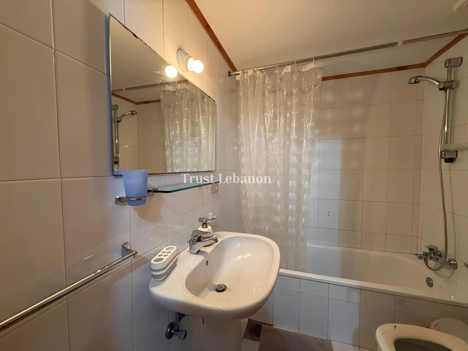 Apartment for rent in Broummana, Lebanon - 2 bed, 2 bath