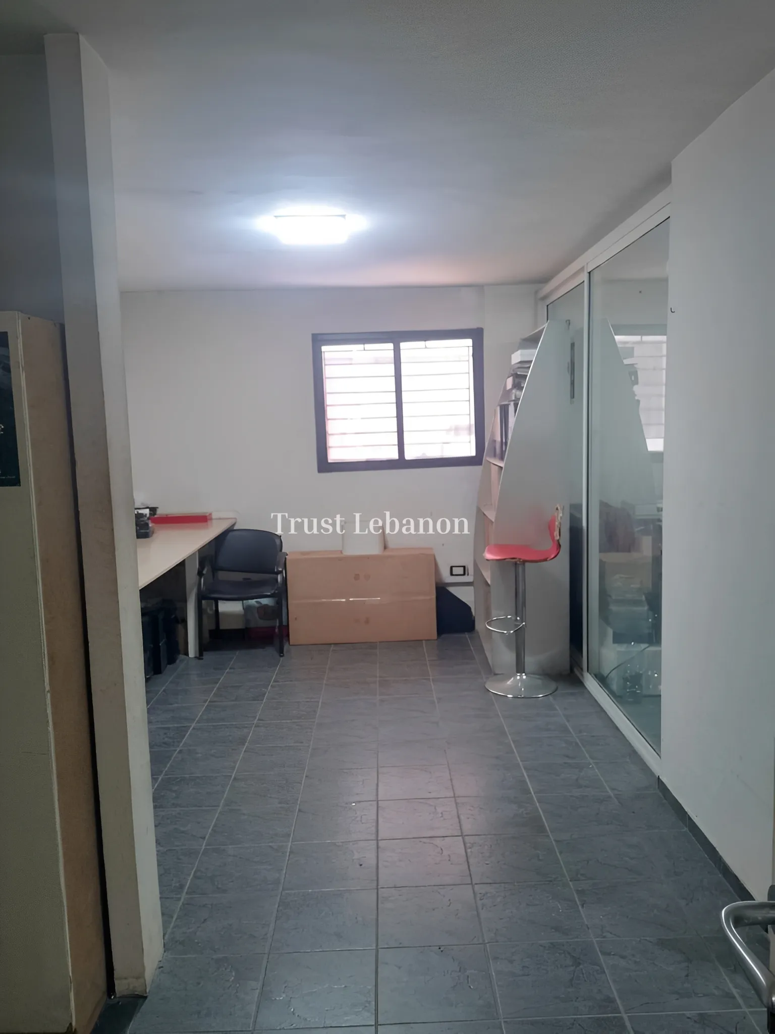 Shop for rent in Dekwaneh, Lebanon