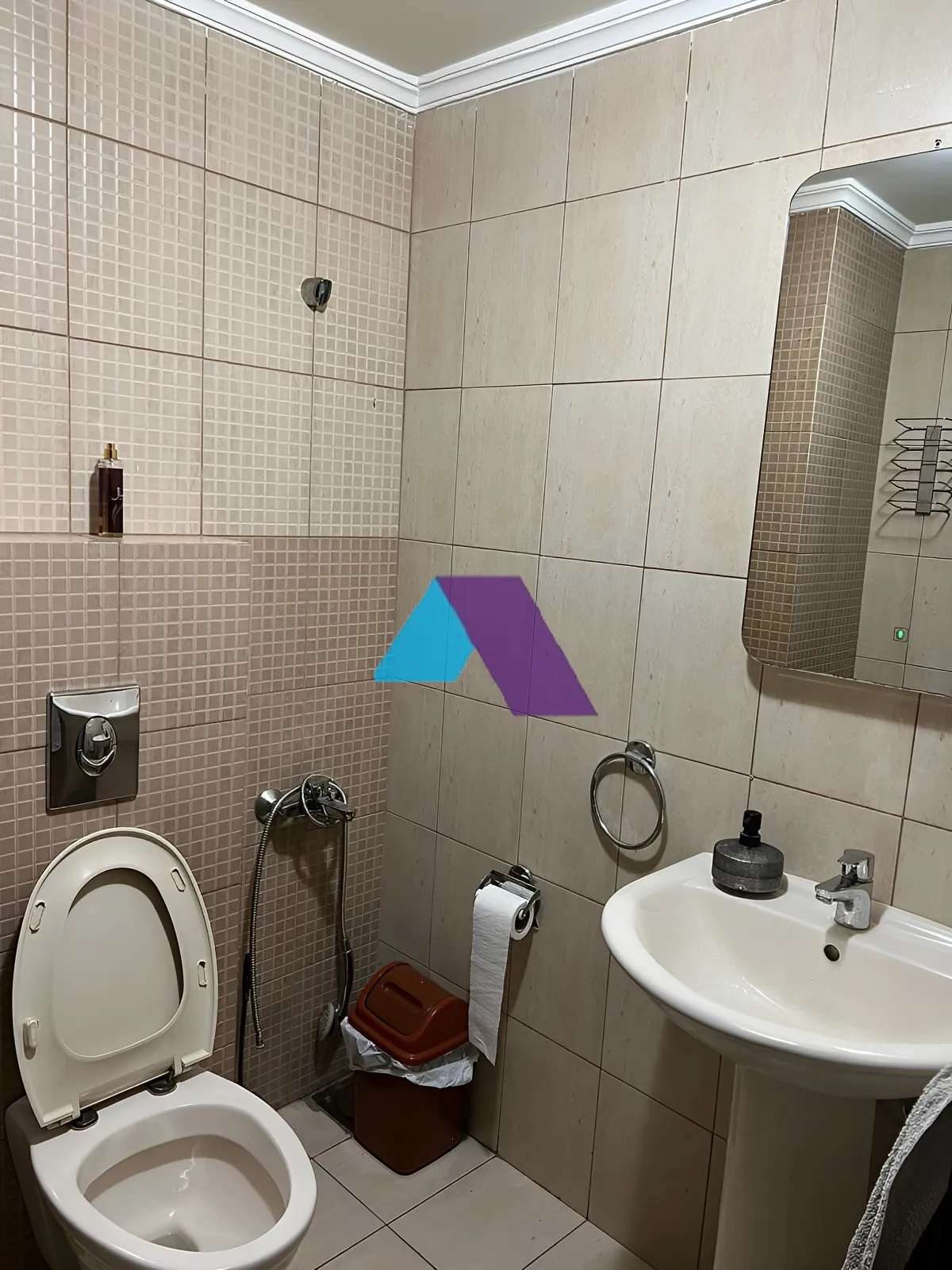 Apartment for Sale in Forn El Chebbak