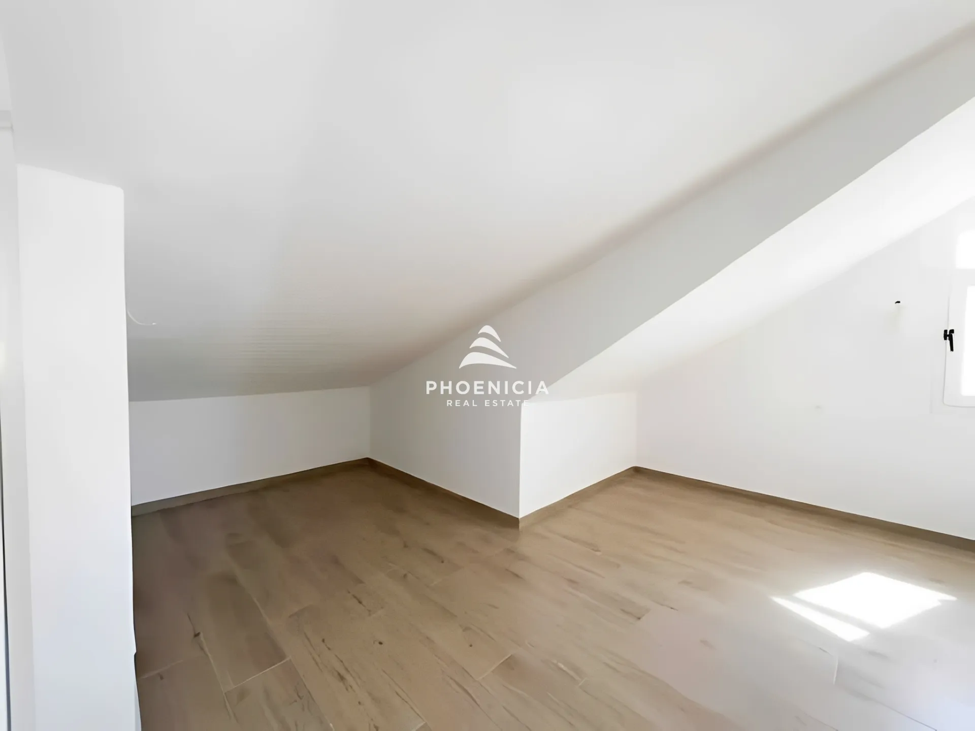 Apartment for Sale in Halat