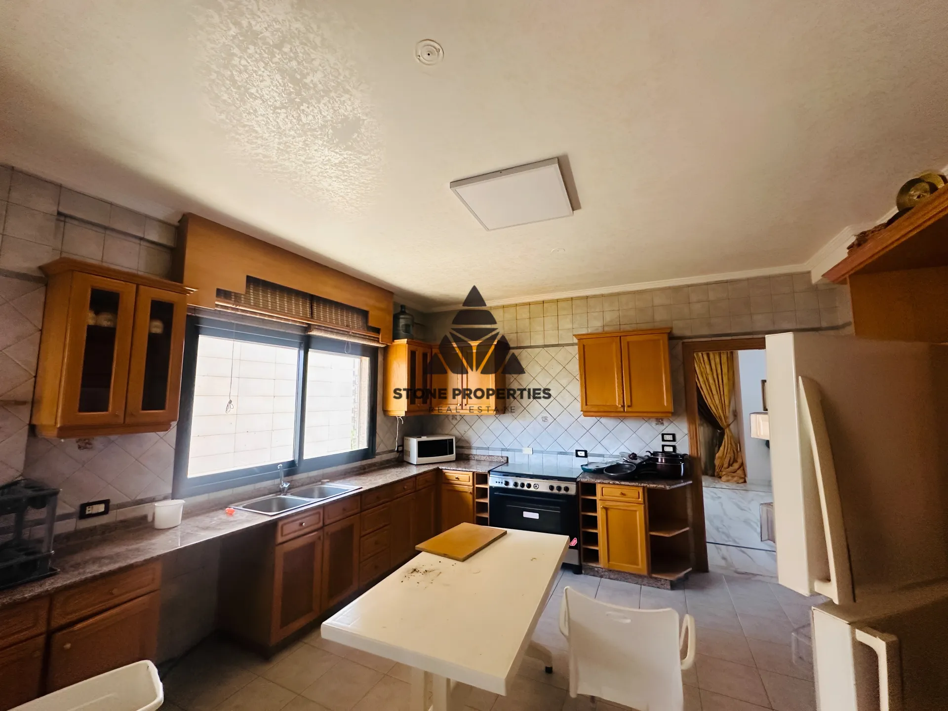 Apartment for rent in Ramlet el baida, beirut, lebanon