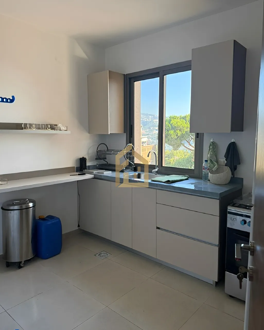 Apartment for rent in Ballouneh, Lebanon