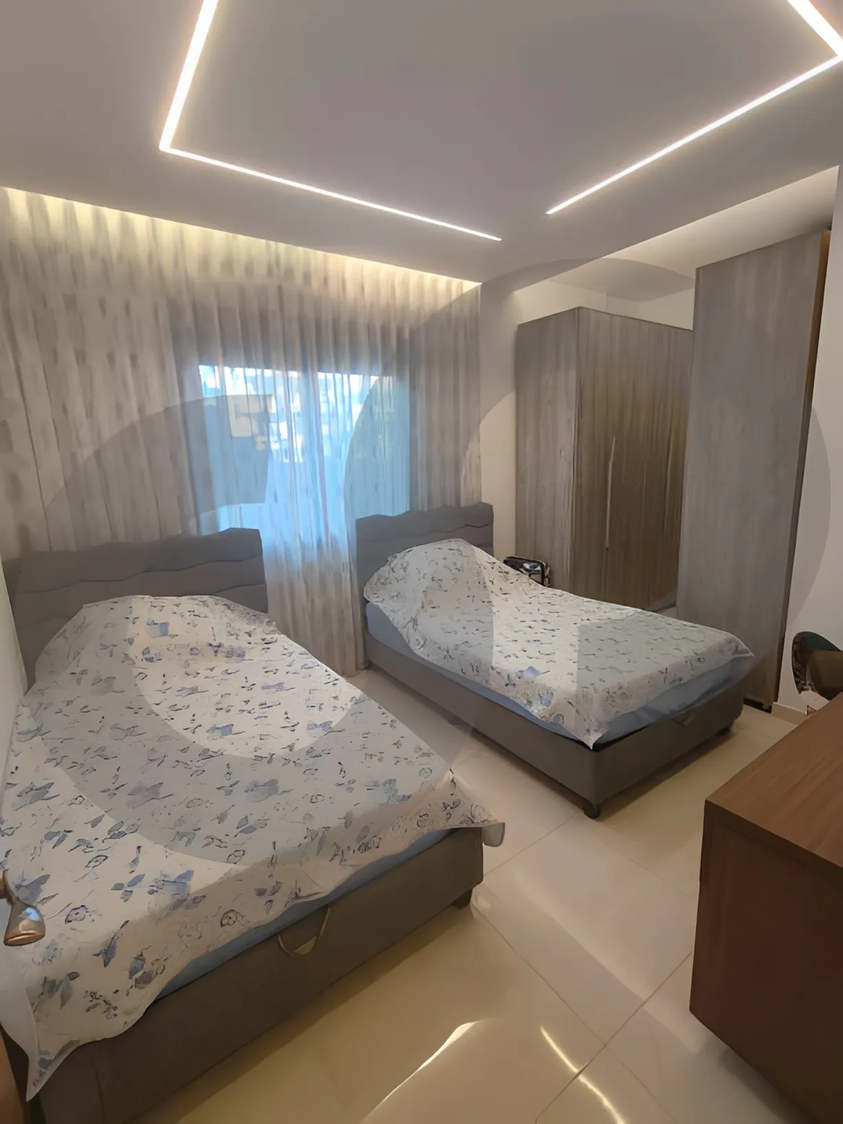 Apartment for Sale in Forn El Chebbak