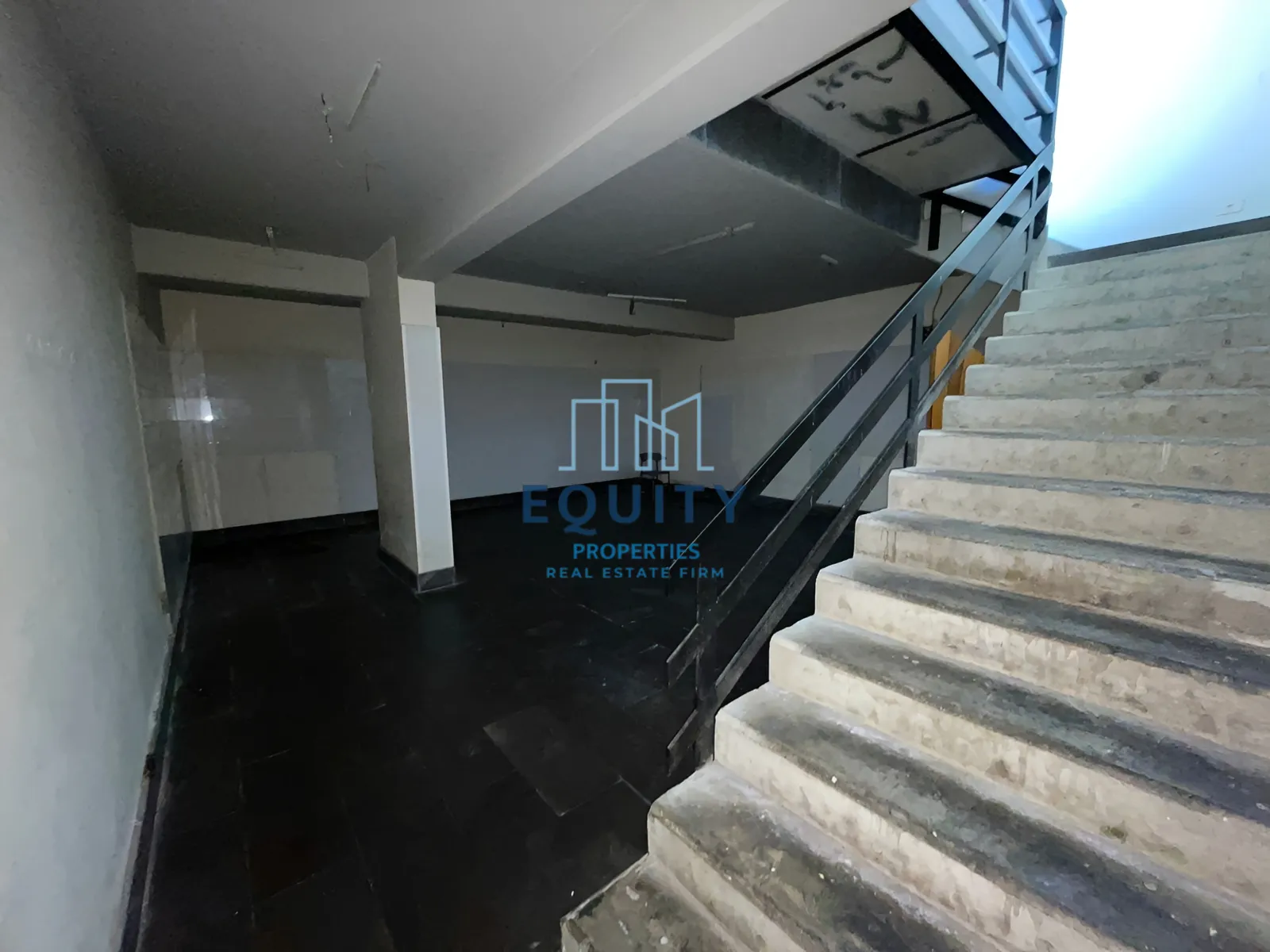 Shop for sale in Kornet Chehwan